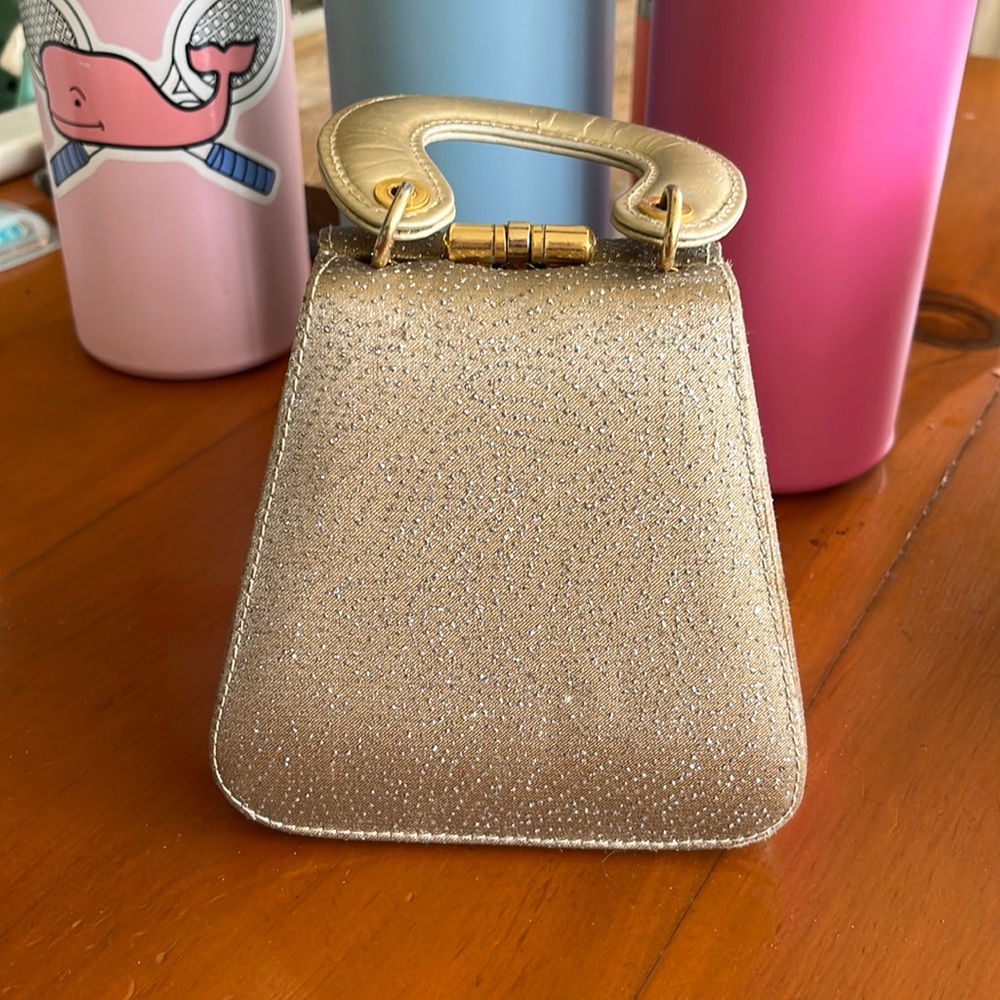 super cute hand bag